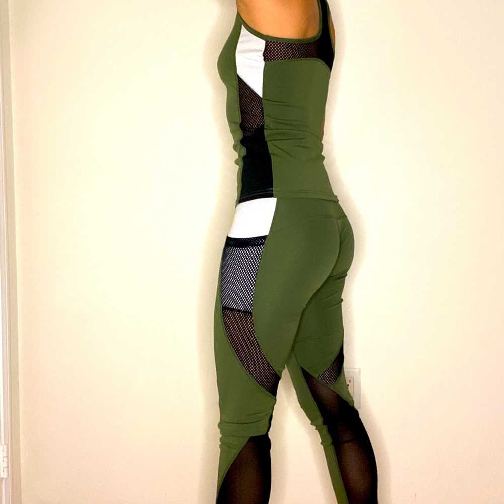 Army green and black workout set